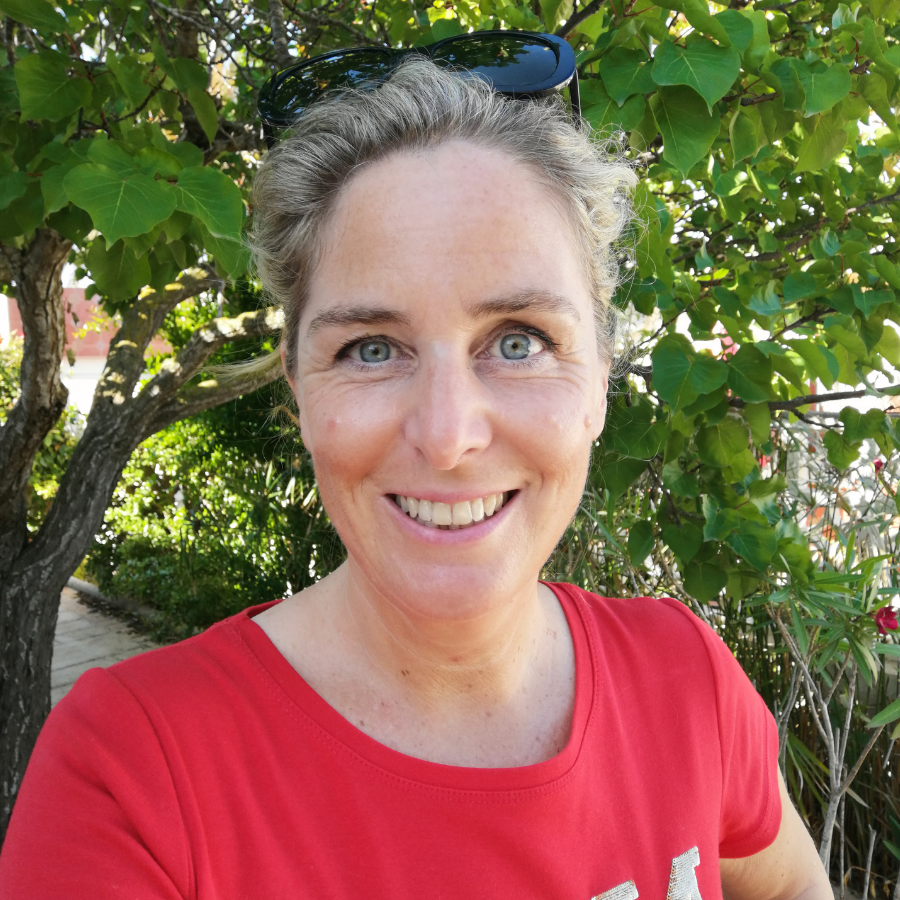 Claudia Juliet, Life Redesign & Freedom Business Mentor, living in southern Spain